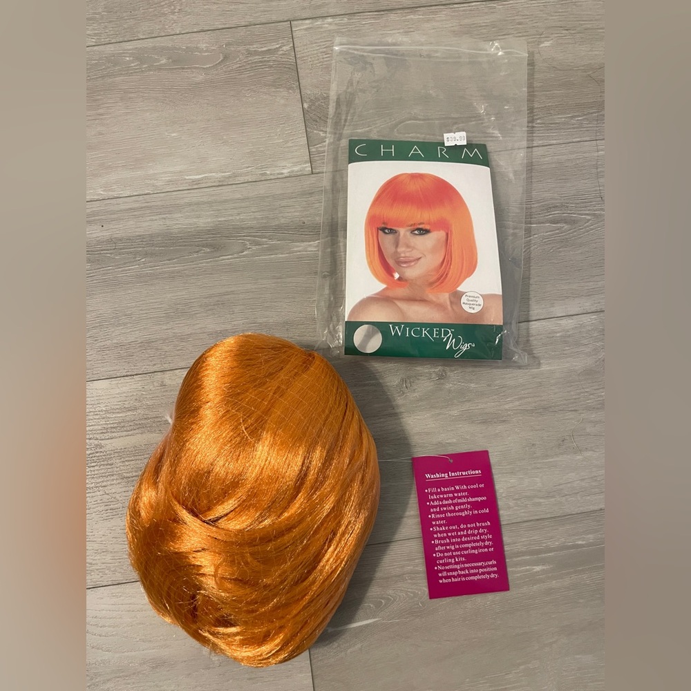 Brand New Orange Wig Never Worn - Picture 4 of 4